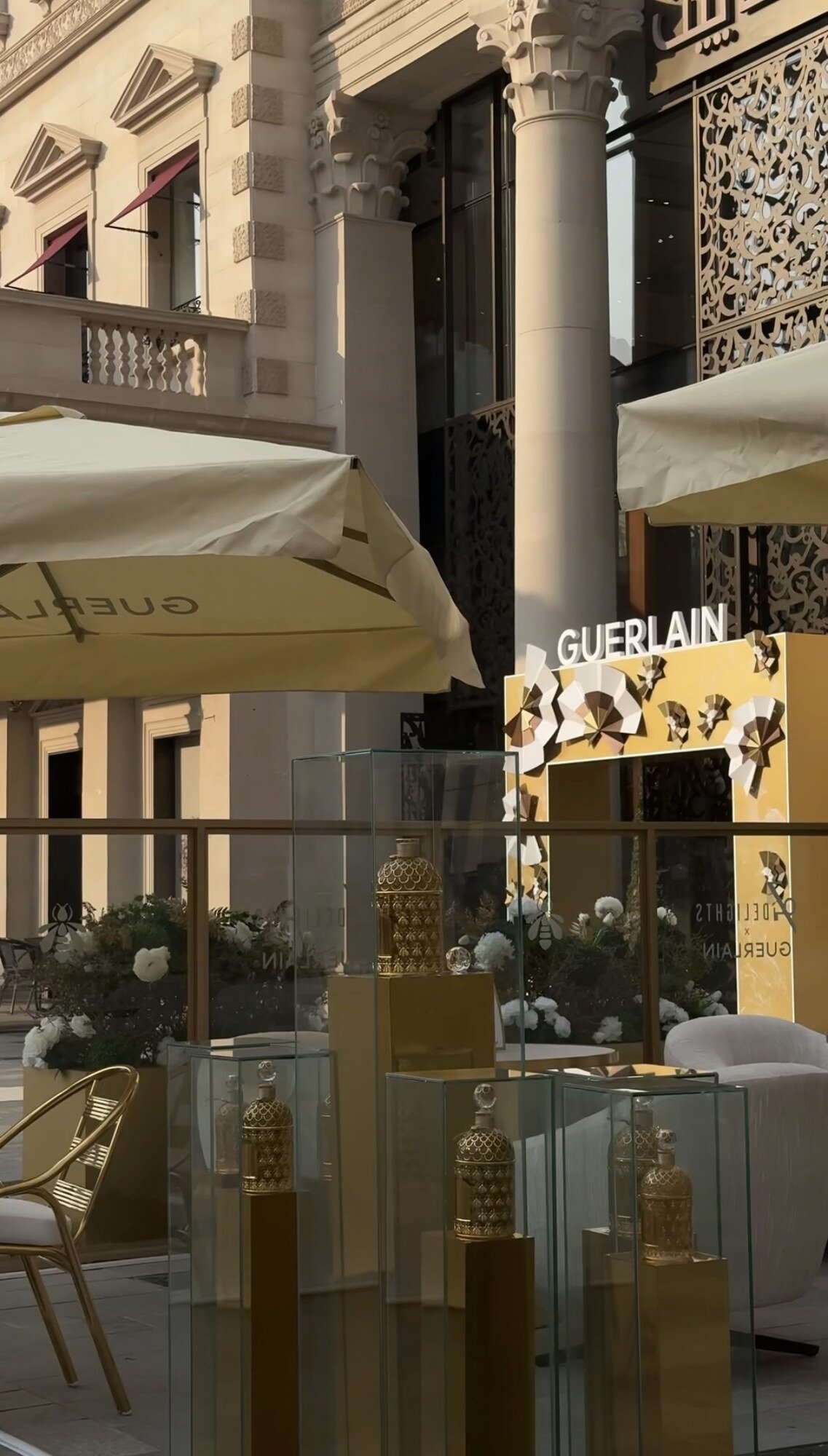 The installation against the stone, Guerlain boutique, Katara, Doha
