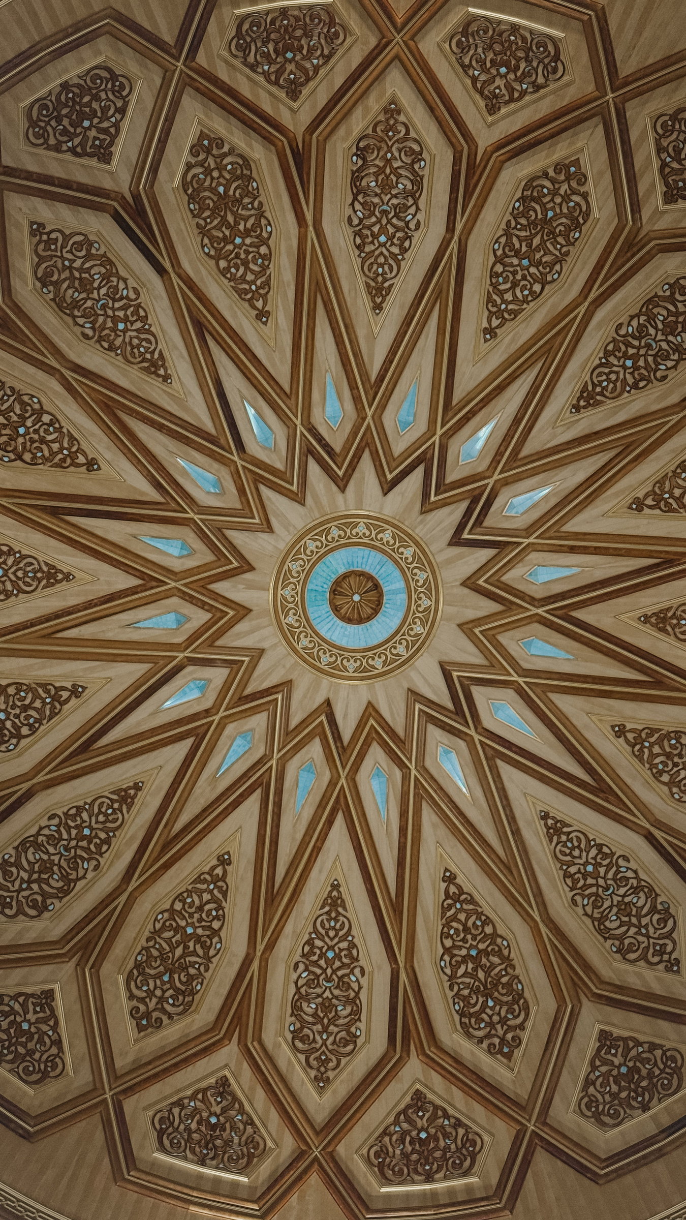 Patterned geometric ceiling detail, Madinah al-Munawwarah