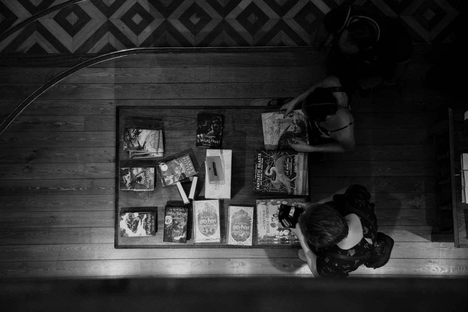 Overhead, a bookshop table, Porto