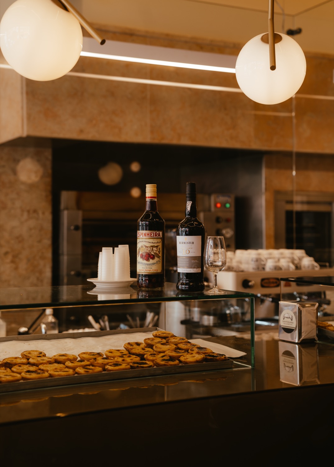 Pastry counter, Porto