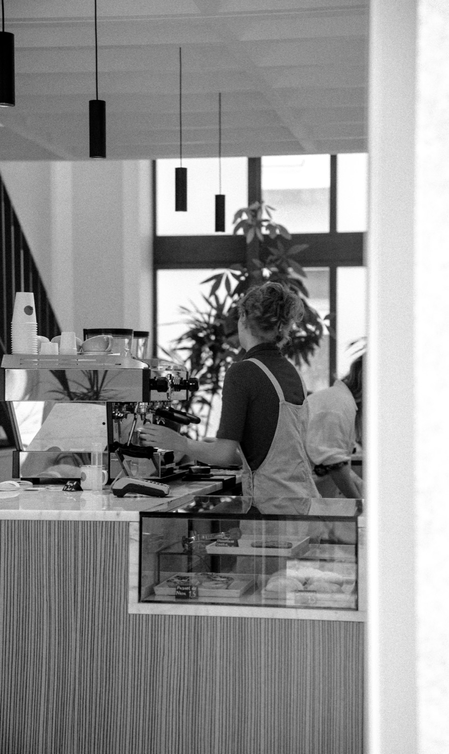 Café worker, Porto